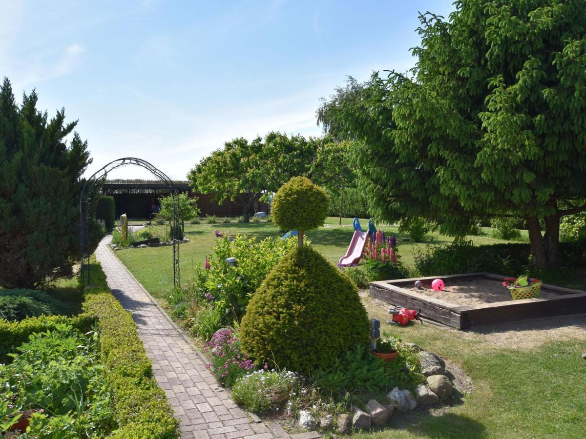 Apartment In Robertsdorf With Garden, Terrace, Barbecue Blowatz Cameră foto